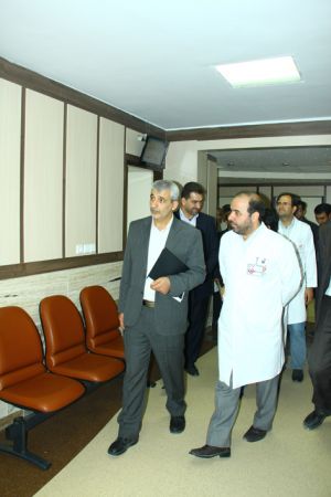 افتتاح چندین پروژه با حضور معاونت توسعه و برنامه ریزی دانشگاه علوم پزشکی تهران: عکس شماره 6 / 10